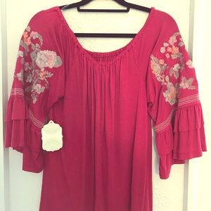 NWT! Red off shoulder top with multi floral.